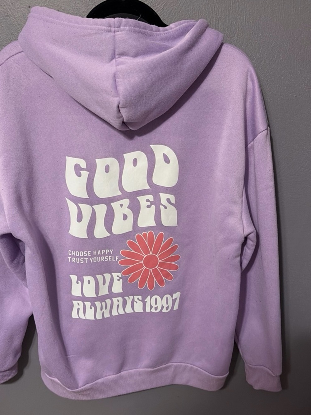 Source Unknown Lavender 'Good Vibes' Graphic Hoodie with Coral Daisy